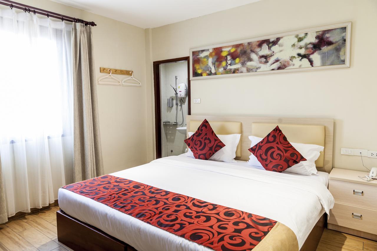 Central Boutique Hotel Виентиане Екстериор снимка